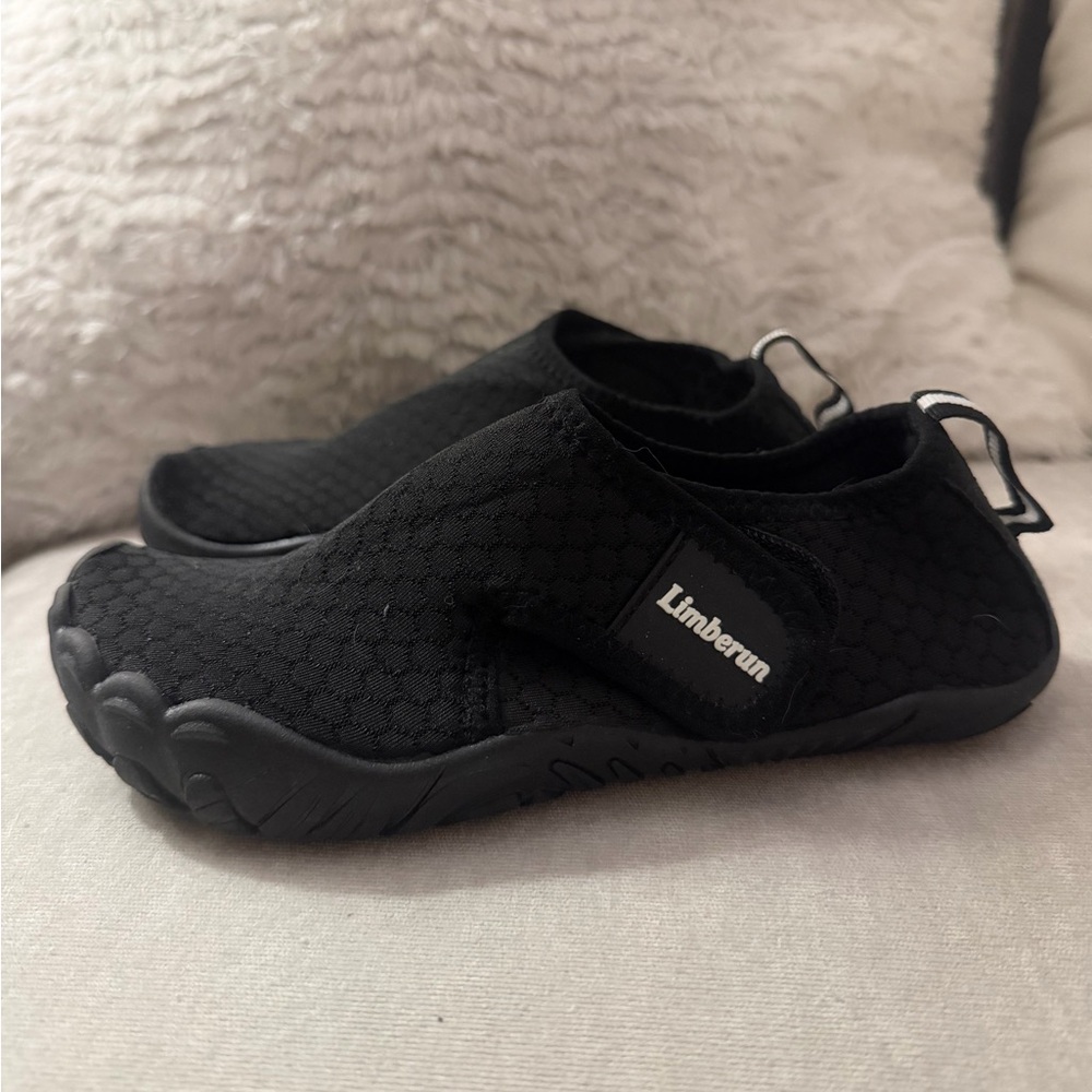 Kids water shoes